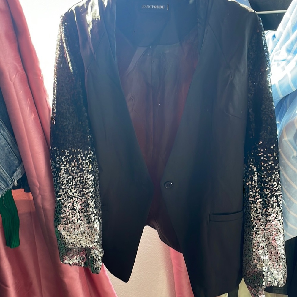 Blazer with sequin
